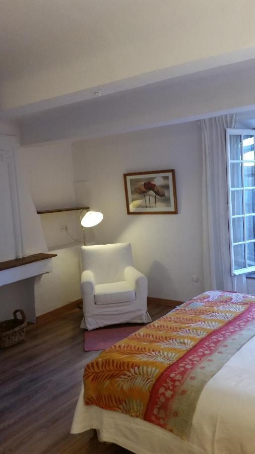 Ana'S Guest House Chambres D'Hotes Aups Eksteriør bilde